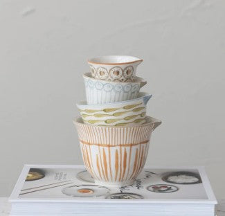 Set of 4 Measuring Cups with Handpainted Patterns