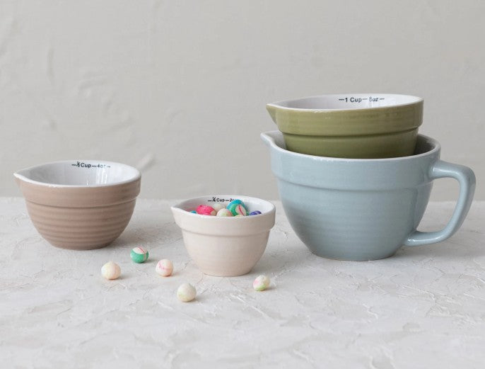 Set of 4 Stoneware Measuring Cups
