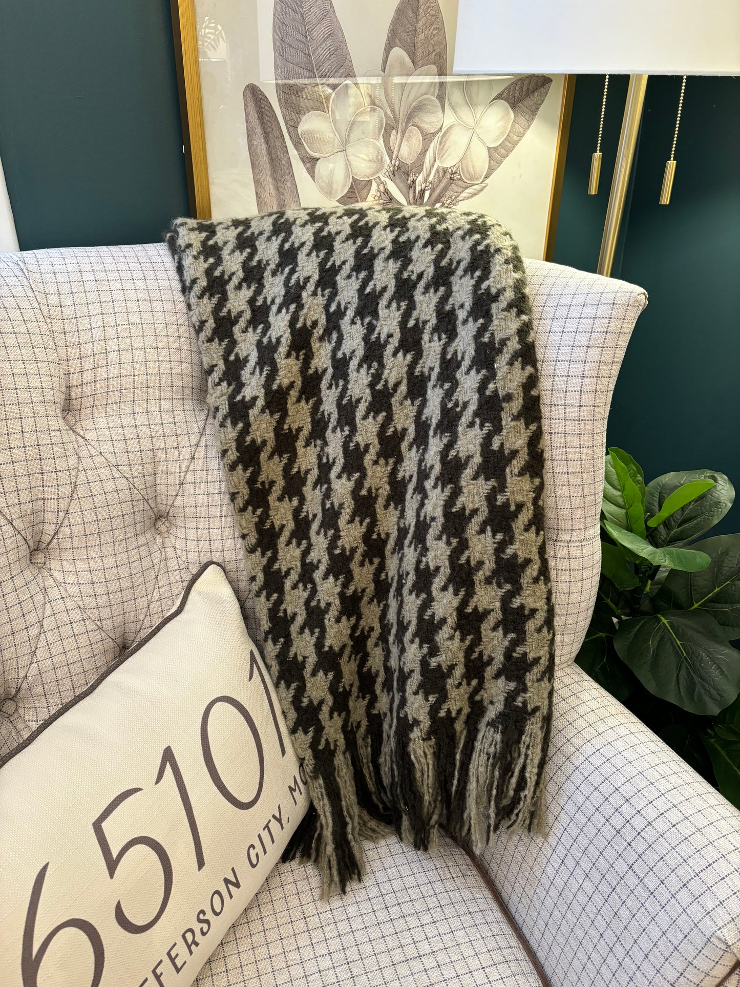 Houndstooth Throw Blanket