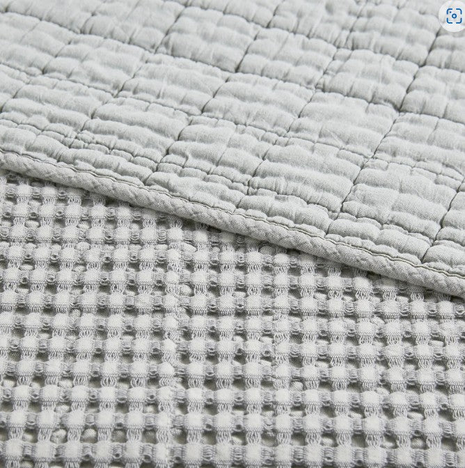 Mills Waffle Quilt Set-Grey